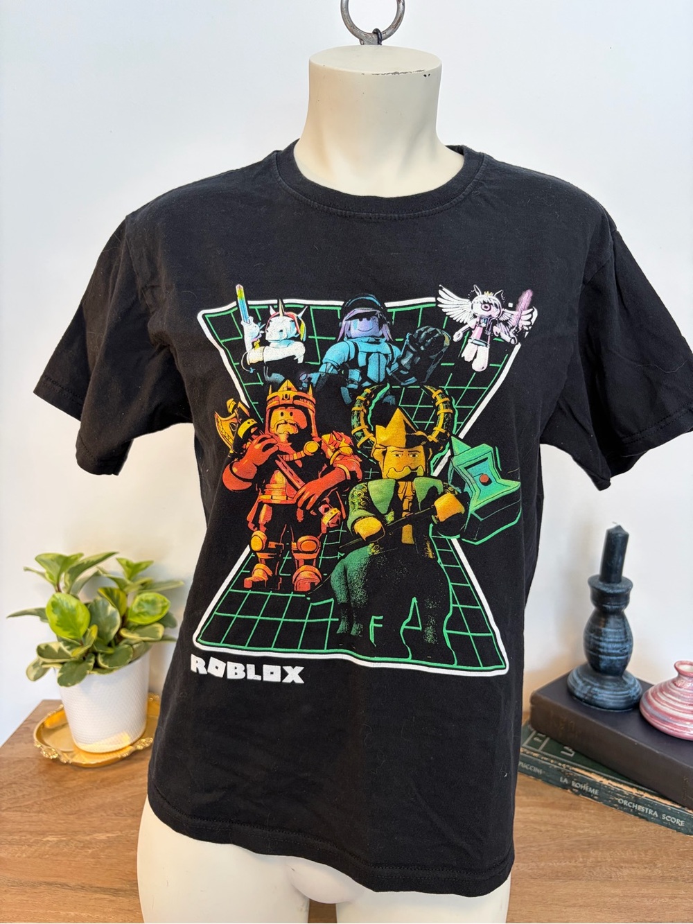 Roblox 2021 Character Graphic Gaming Tee Black Boys L 10/12